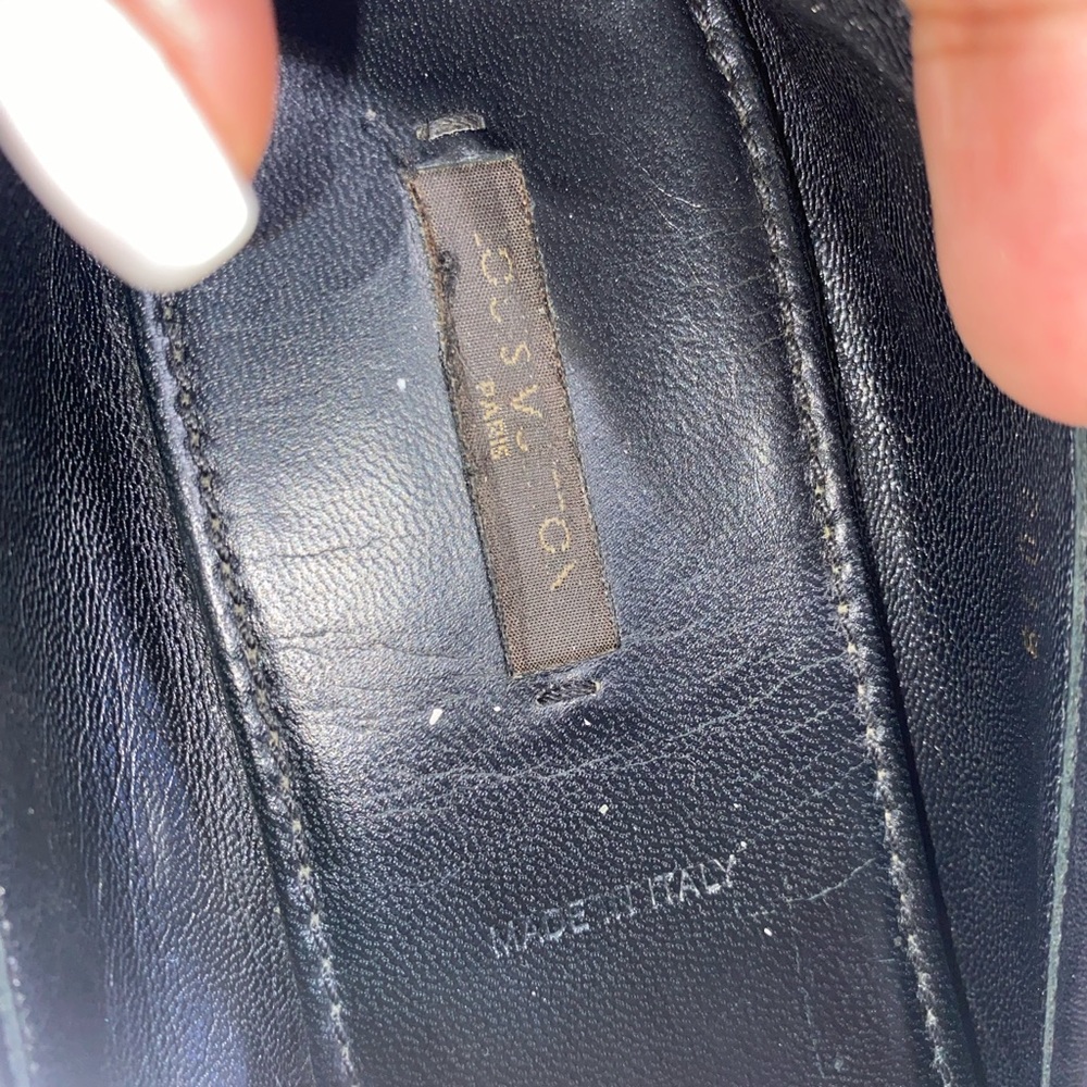 Louis Vuitton shoes - Picture 5 of 9